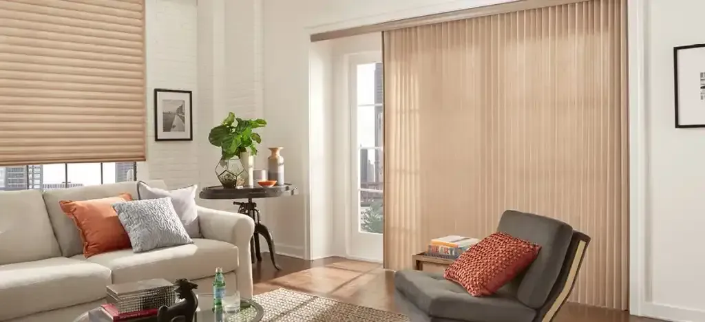 Living room with beige pleated blinds